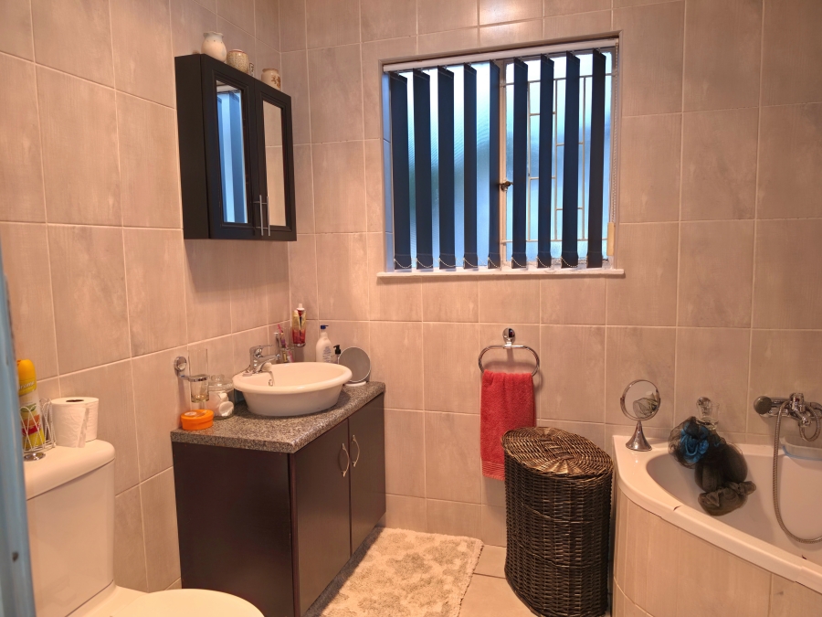 3 Bedroom Property for Sale in Riebeeckstad Free State